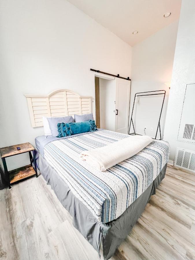 Gaslamp 2Bdrm - W Parking & 4 Beds #404 Hotel Сан Диего Екстериор снимка